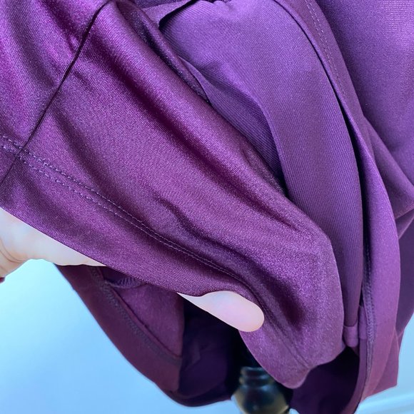 Dress By David Meister, Size US 8, Maroon, burgundy, embroidered bead flower - Picture 14 of 16